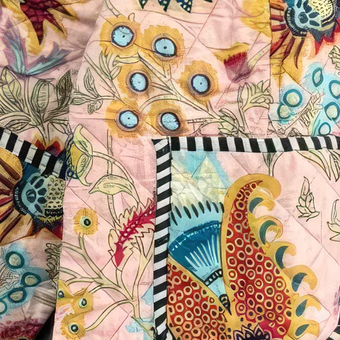 Detalle de la chaqueta Rosa chintz